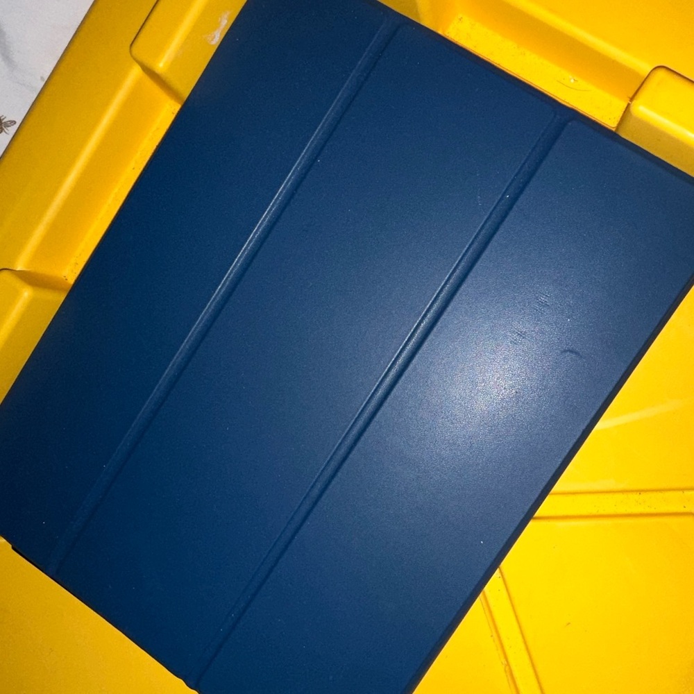 Blue Tablet Screen Protector with Anti-Glare and Scratch Resistance